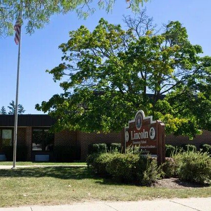 lincoln-elementary-school-palatine-il-primaryphoto-2 lincoln-elementary-school-palatine-il-primaryphoto-2